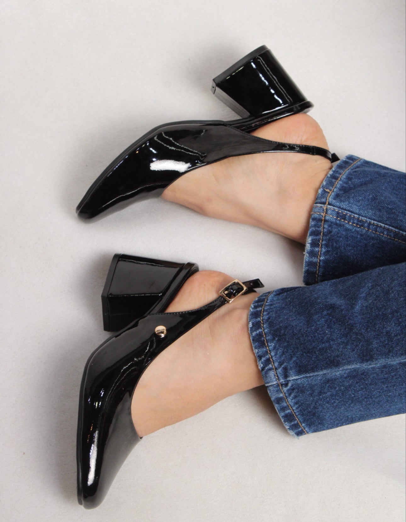 Ref -L-237 Negro charol