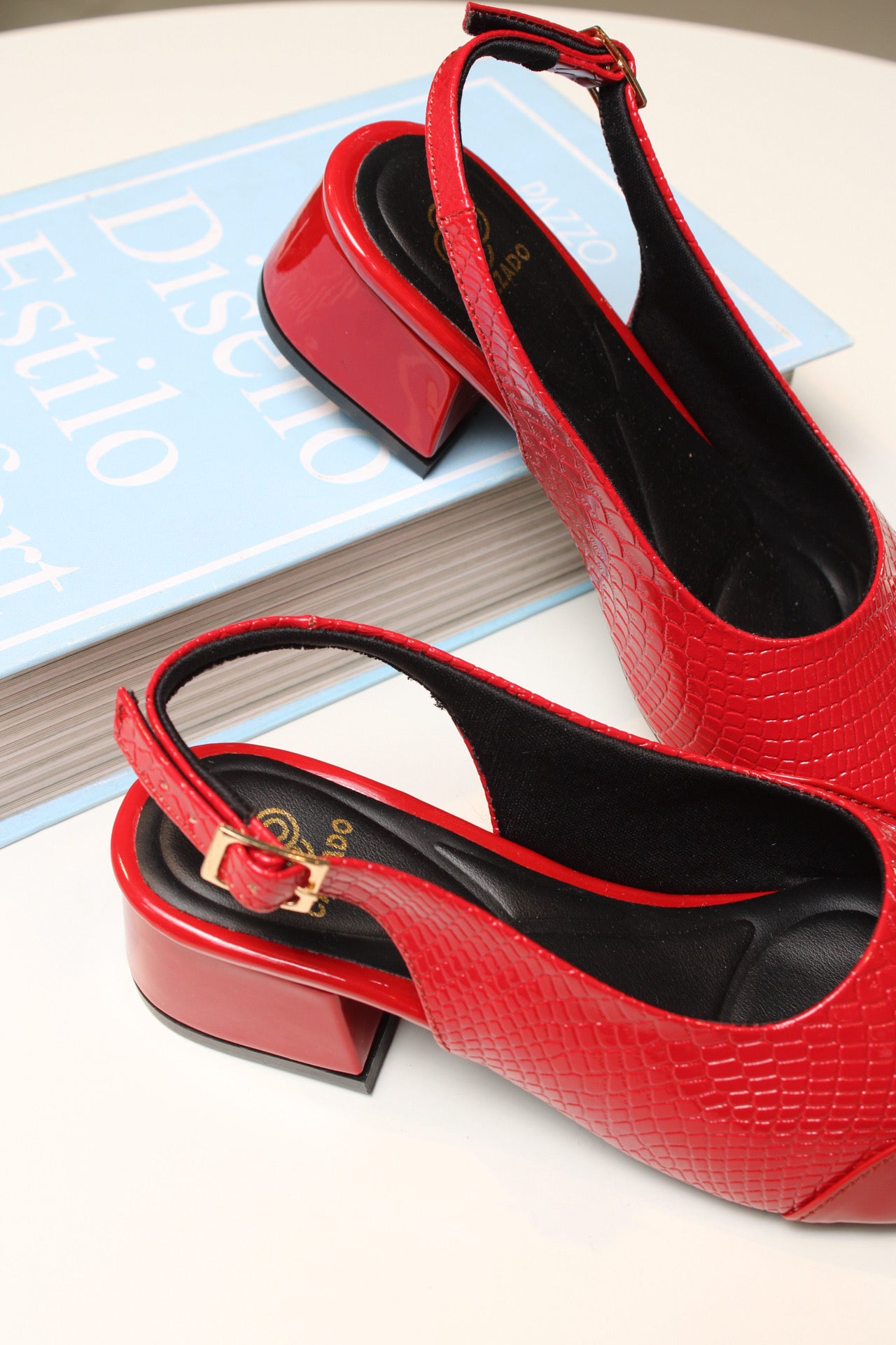Rojo Poder 3.5 cm - El calzado mas cómodo que eleva tu estilo -L-386