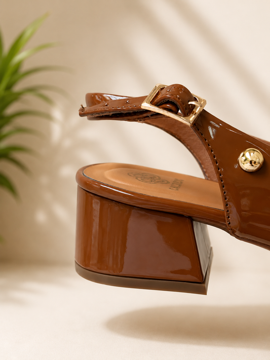 Tacón Slingback Miel Charol 3,5 cm | Elegancia y Comodidad Todo el Día