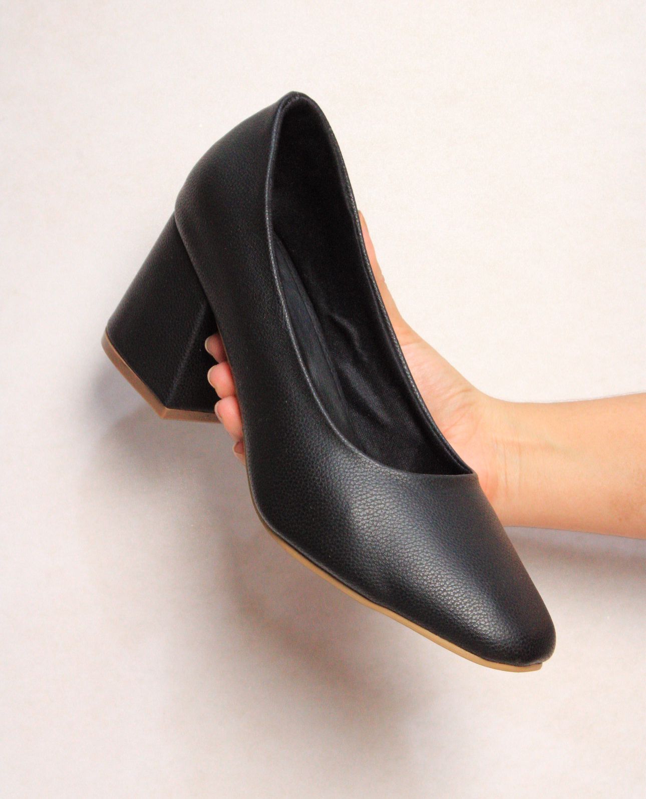 EJECUTIVO NEGRO MATE 5.5 CM