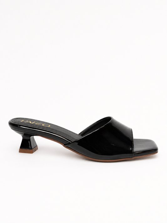 Sandalia Mule Negro  Charol PAZZO – Elegancia y Comodidad Todo el Día