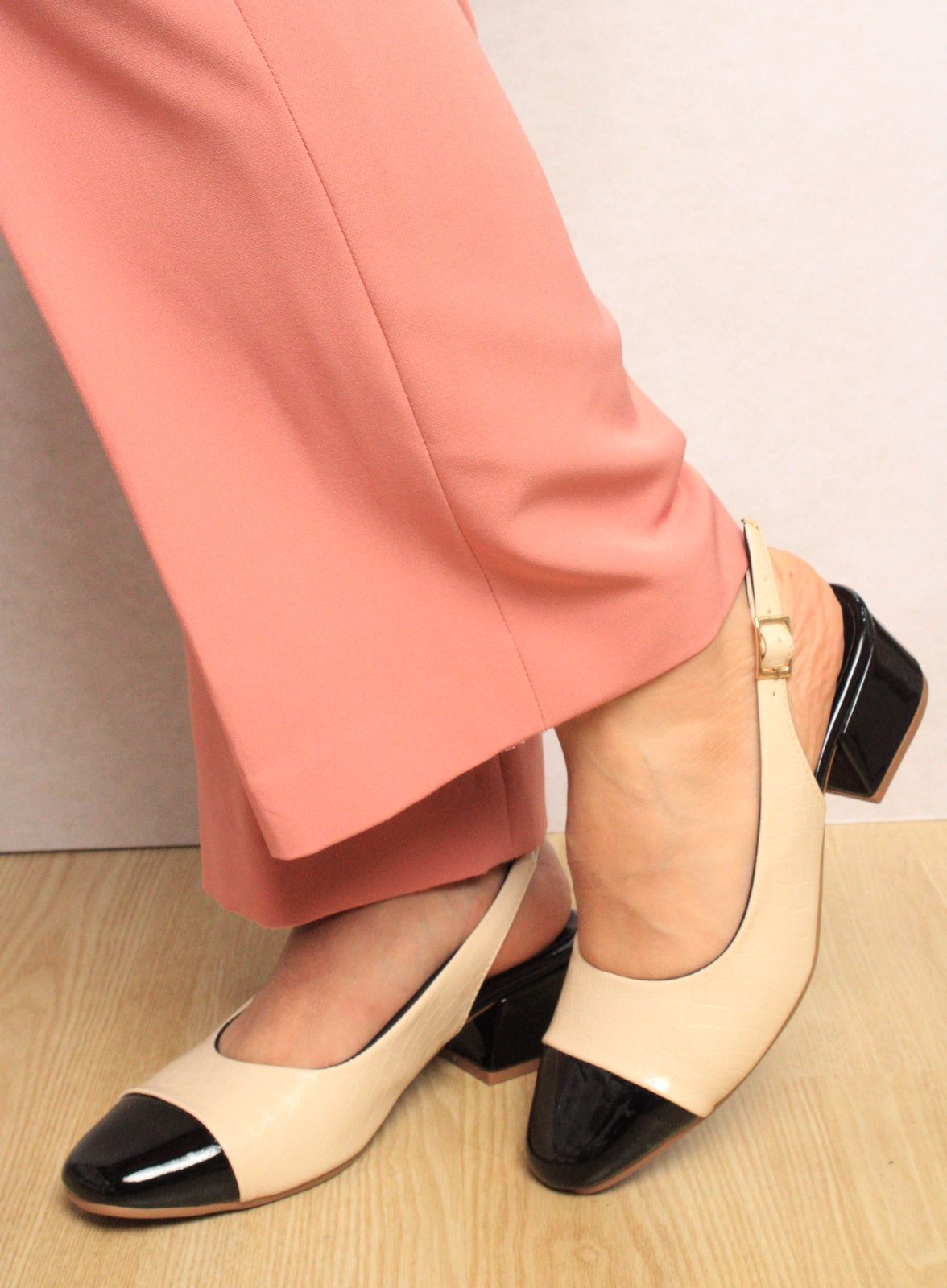 SLINGBACKS  3,5 COMBINADOSBEIGE X NEGRO