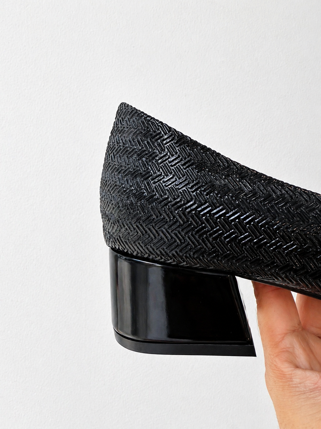 Tacón Clásico Texturizado 3.5 cm – Elegancia Cómoda para Todo el Día