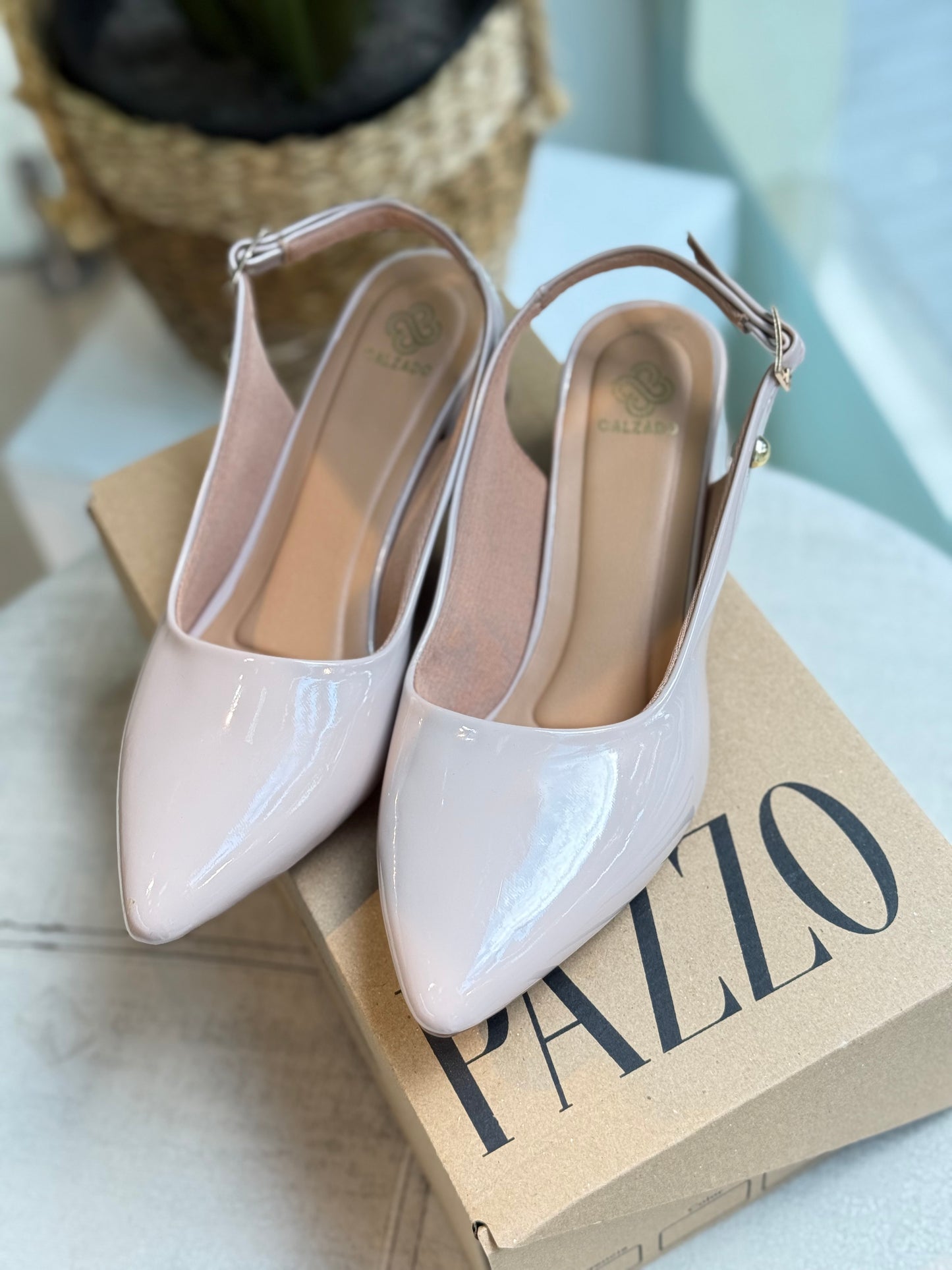 Slingback Nude Charol Elegante – Tacón Cómodo 3.5 cm