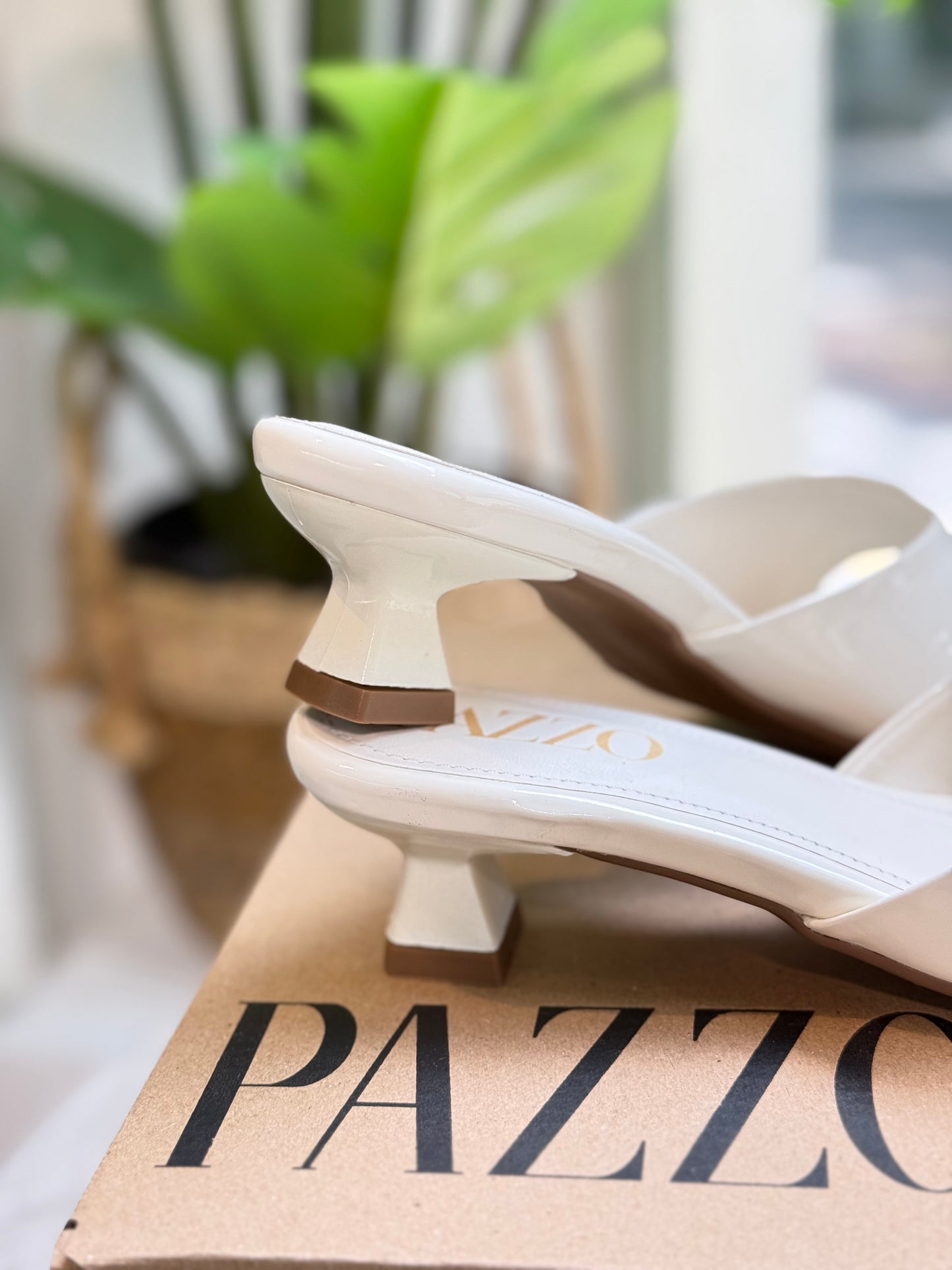 Sandalia Mule Talco Charol PAZZO 3.5 cm – Elegancia y Comodidad Todo el Día